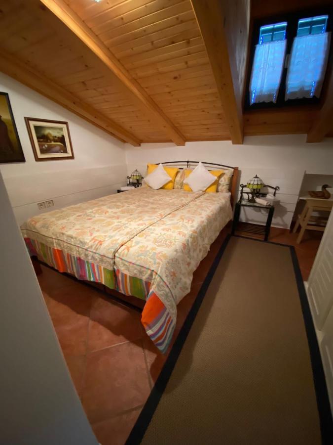 Apartments Getruda Krk Town Luaran gambar