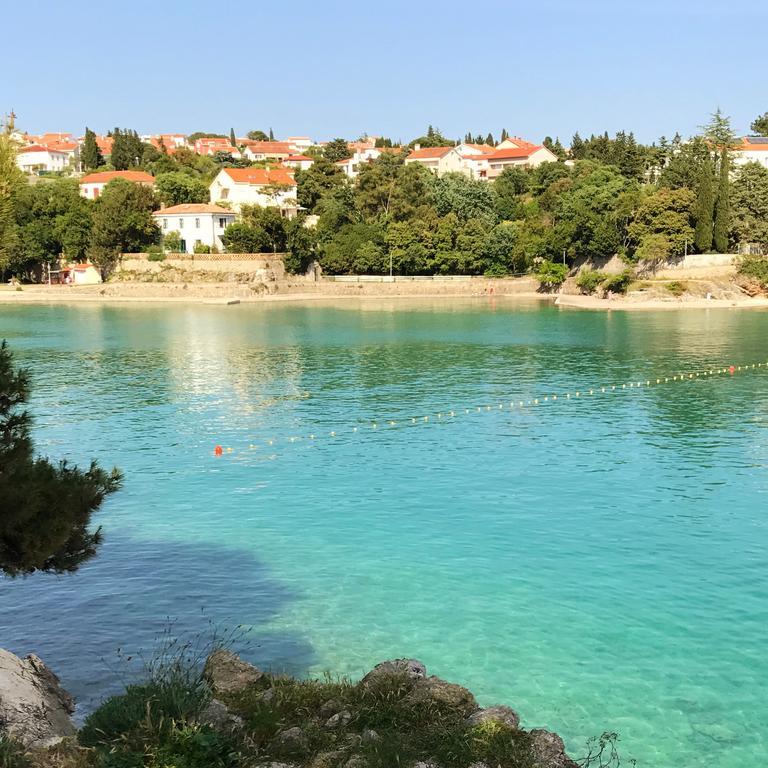 Apartments Getruda Krk Town Luaran gambar