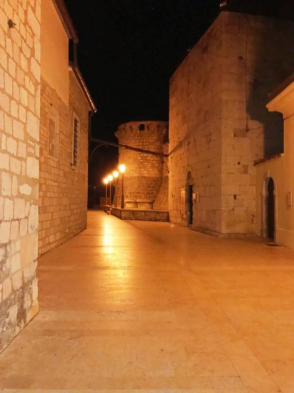 Apartments Getruda Krk Town Luaran gambar