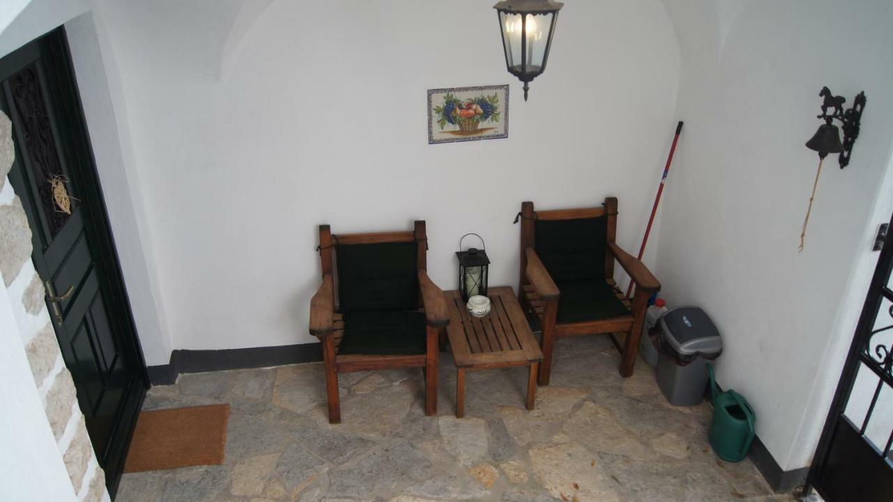 Apartments Getruda Krk Town Luaran gambar